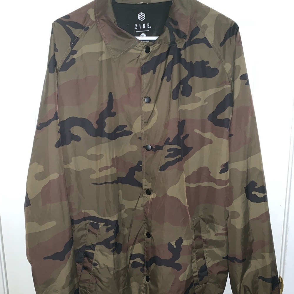 Zine Wind Breaker